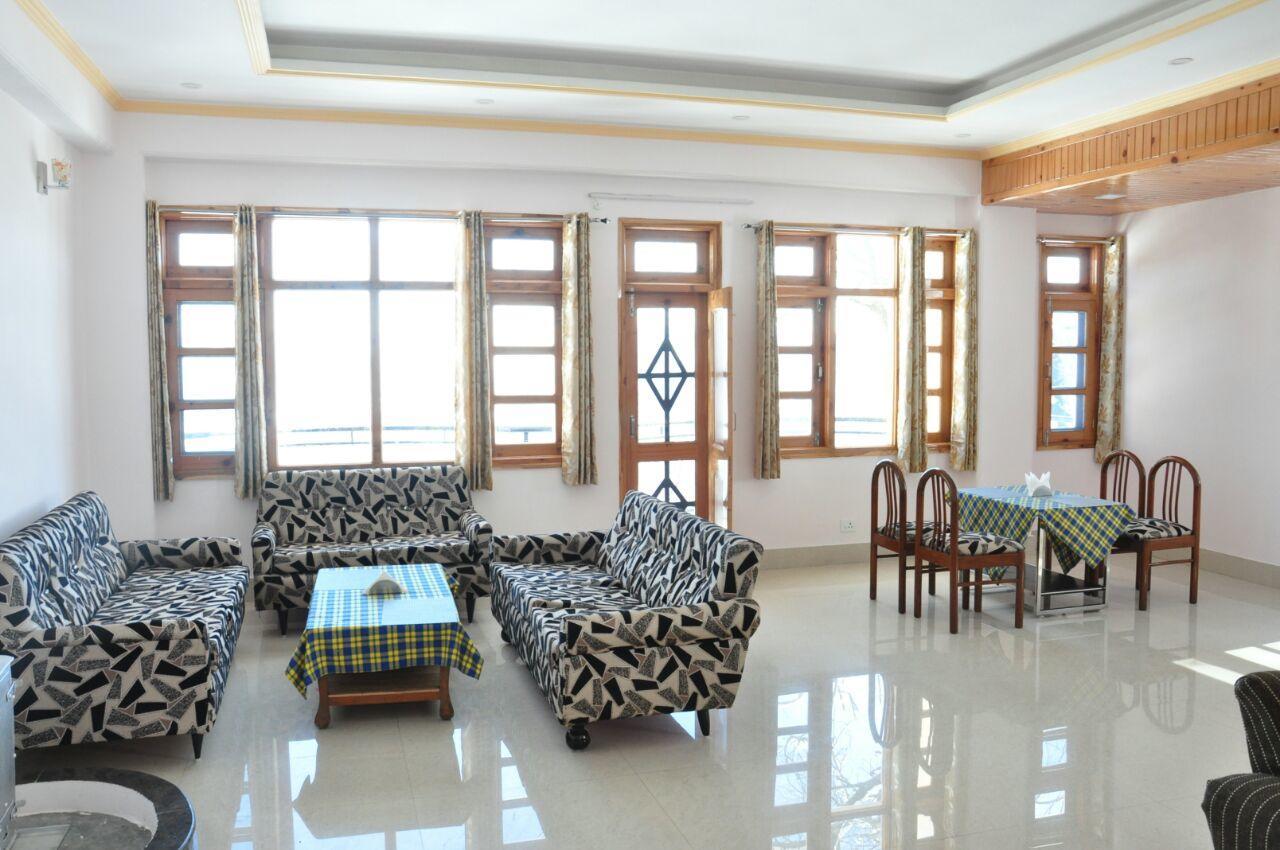 Sara Hotel Narkanda Buitenkant foto