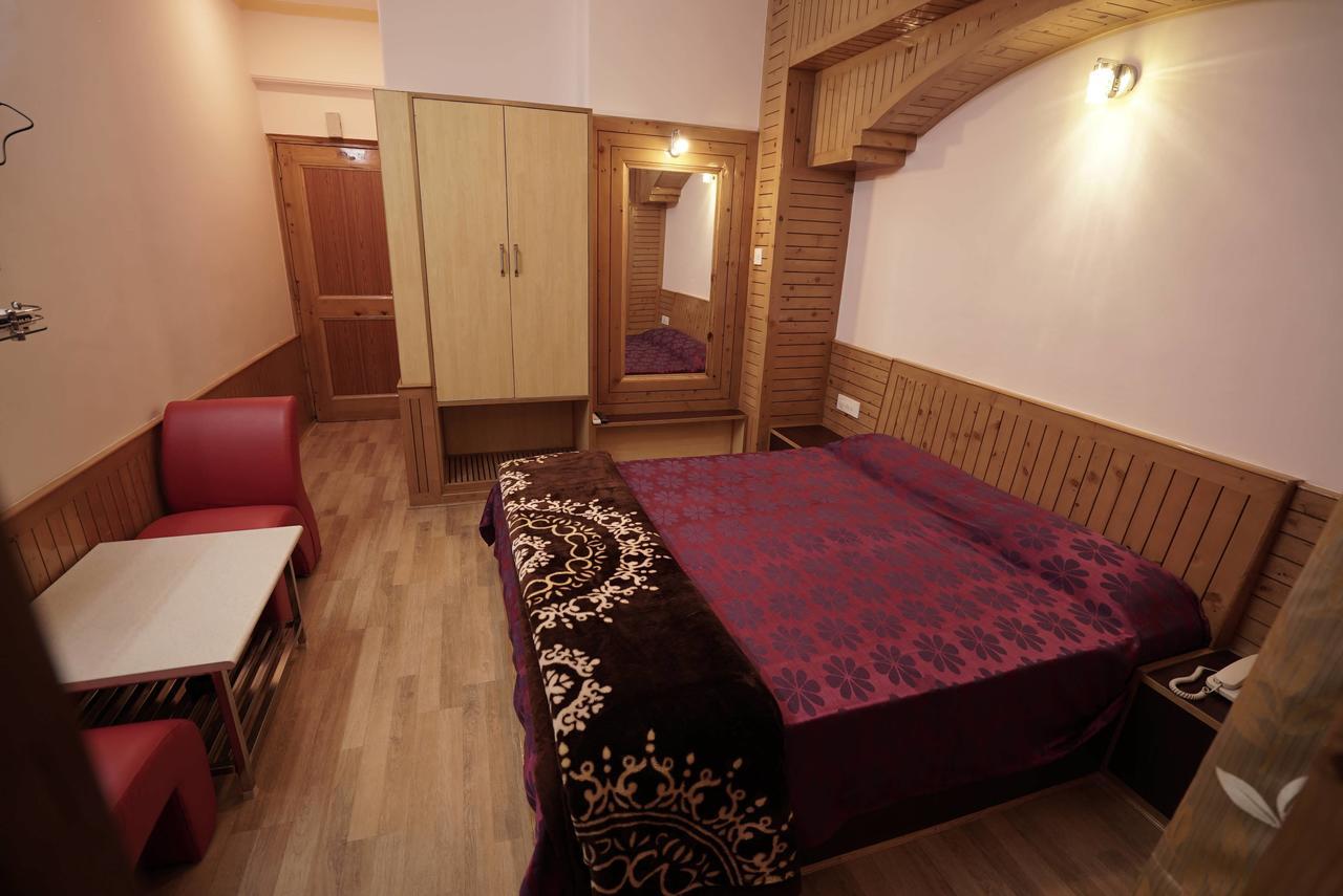 Sara Hotel Narkanda Buitenkant foto