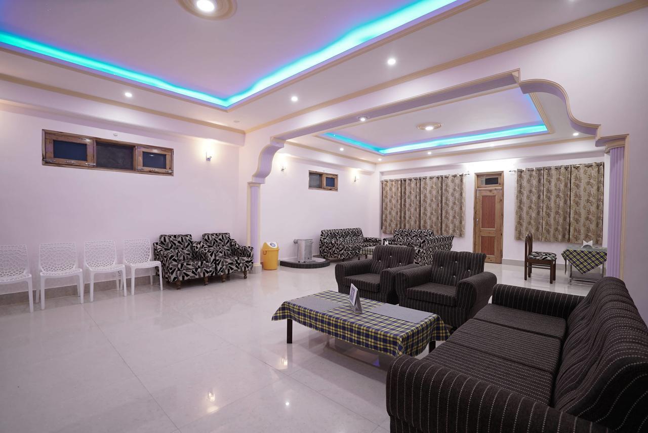 Sara Hotel Narkanda Buitenkant foto