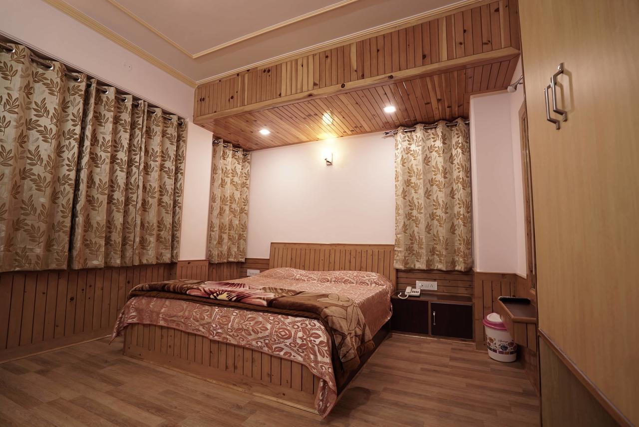 Sara Hotel Narkanda Buitenkant foto